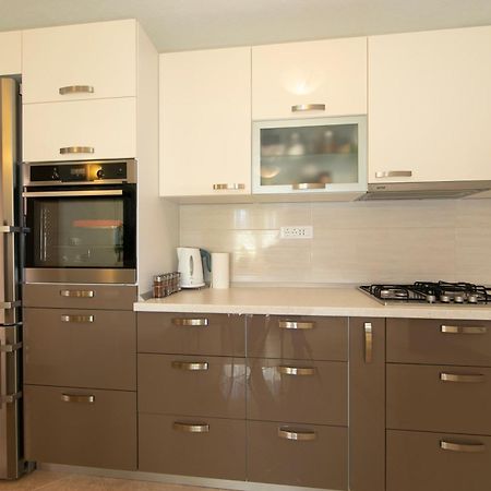 Apartmani Darinka Baška Voda Exterior foto