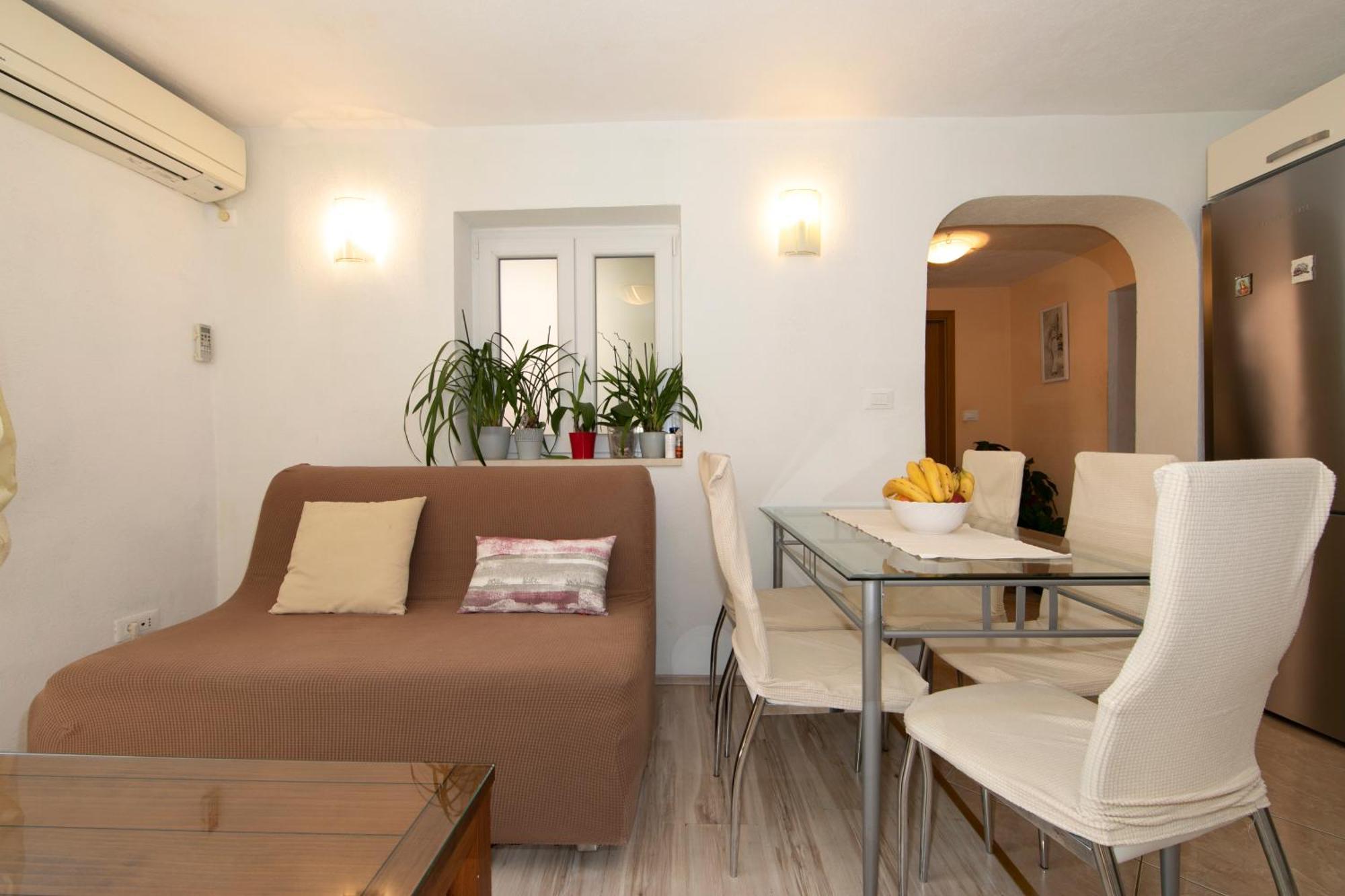 Apartmani Darinka Baška Voda Exterior foto