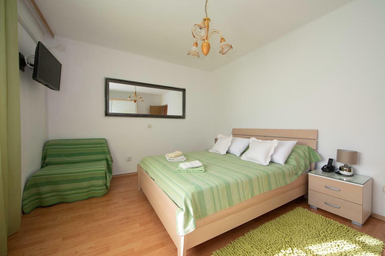 Apartmani Darinka Baška Voda Exterior foto