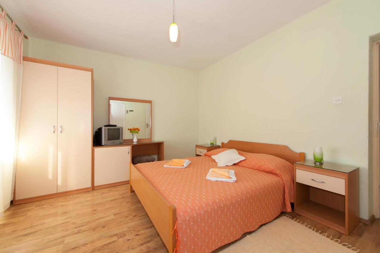 Apartmani Darinka Baška Voda Exterior foto